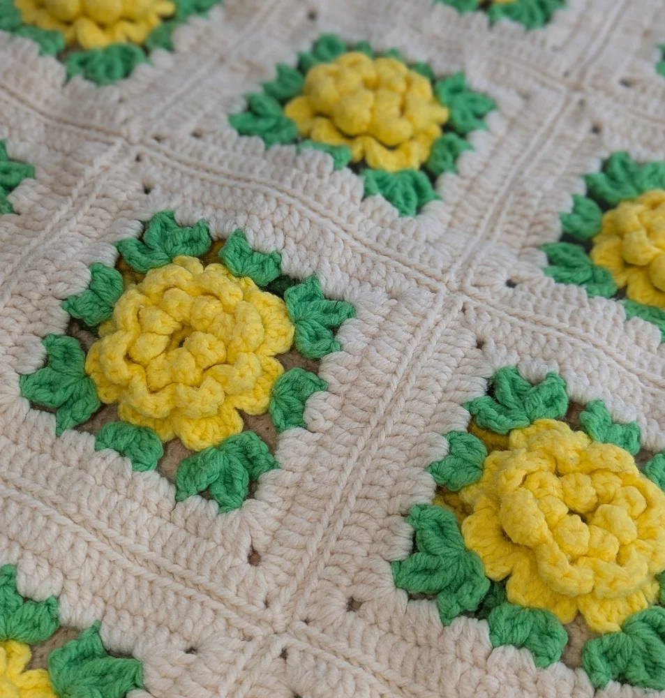 Vintage Handmade Blanket, Yellow Crochet Daffodil Granny Square Blanket, Throw - Picture 2 of 12